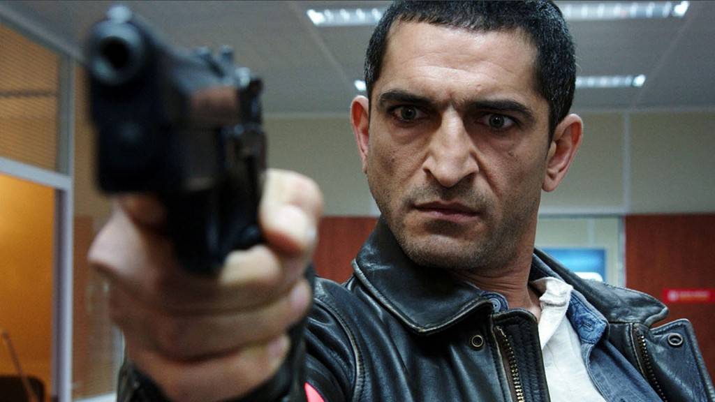 Amr-Waked-as-Pierre-Del-Rio-Lucy
