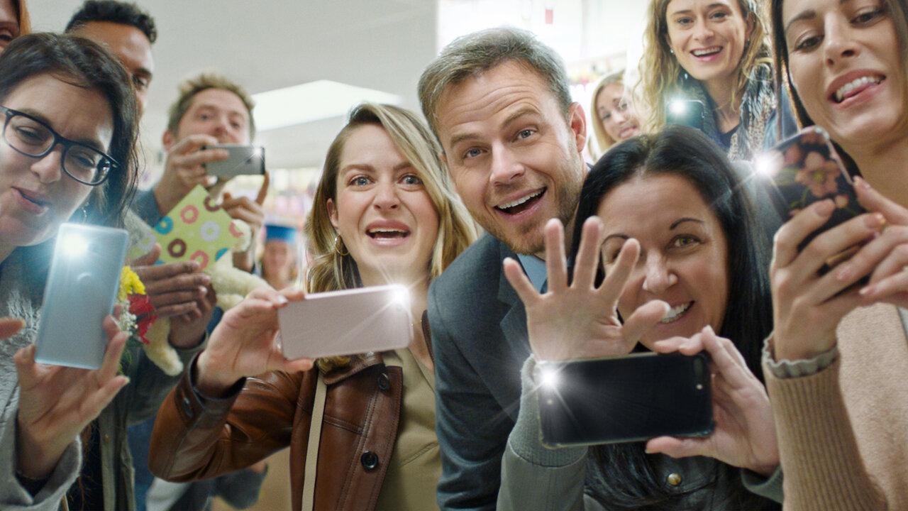 O Guia da Família Perfeita filme Netflix crítica