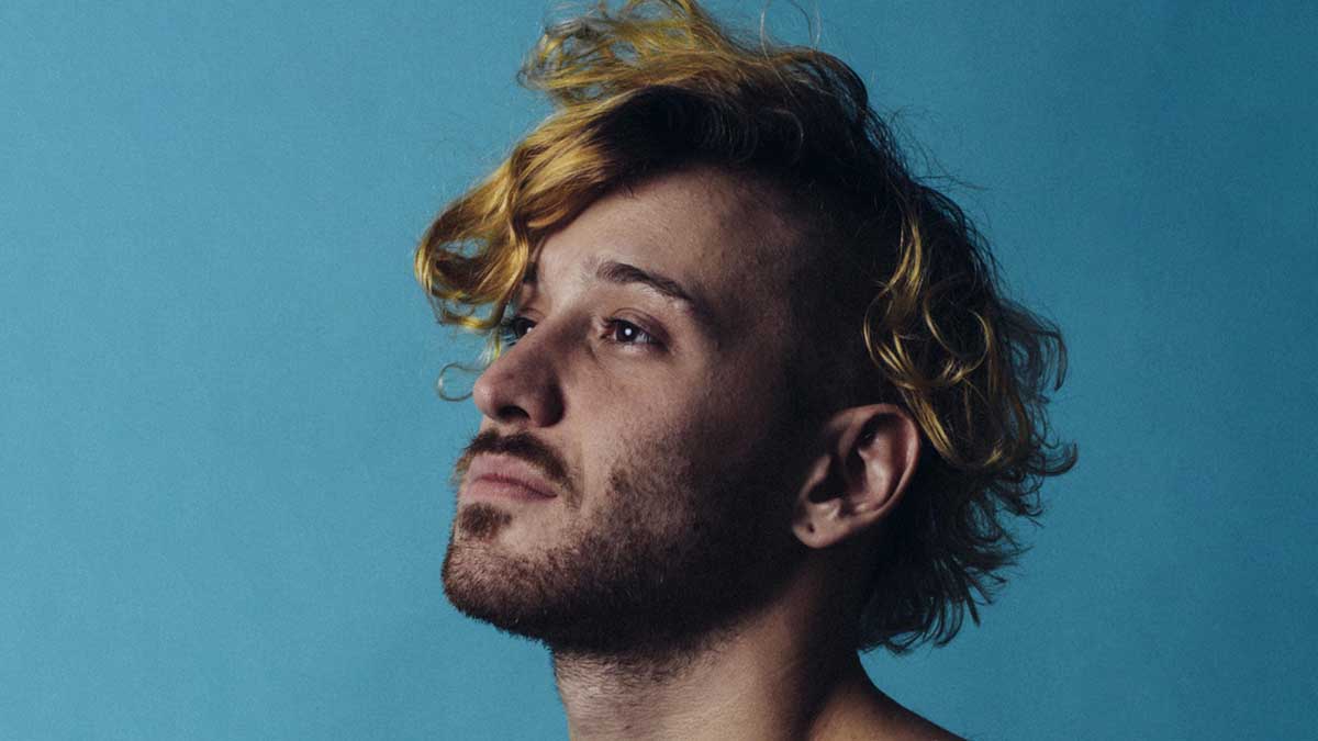 Mateo Piracés-Ugarte Francisco el hombre entrevista Casa Francisco novo álbum reality show política social