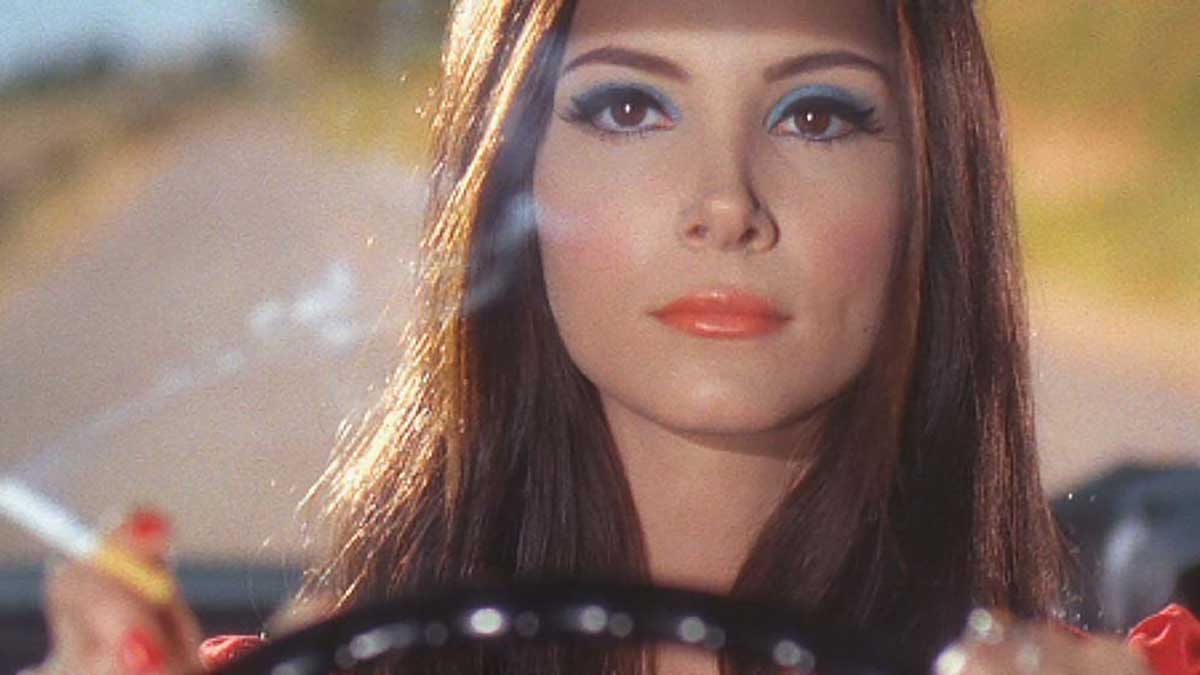 A Bruxa do Amor crítica de filme Supo Mungam Plus