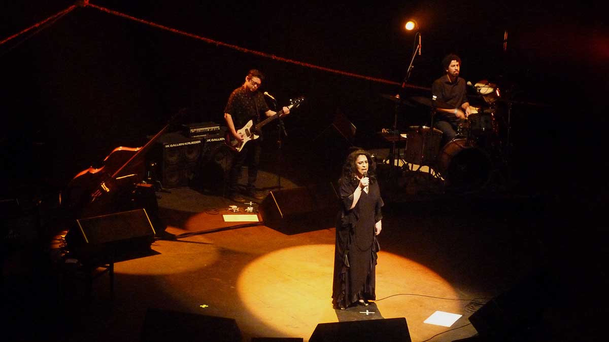 Gal Costa no Vivo Rio show (foto Maíra Chalfun)