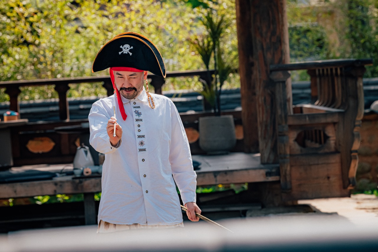 Road Trip em Duas Rodas: Coreia Ro Hong-chul